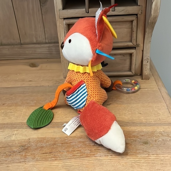 Skip Hop Fox Stroller Toy Rattle Teether Plush Bandana Sensory Activity - Picture 4 of 10